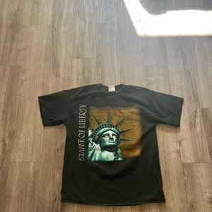 Cool graphic Statue of Liberty T-shirt